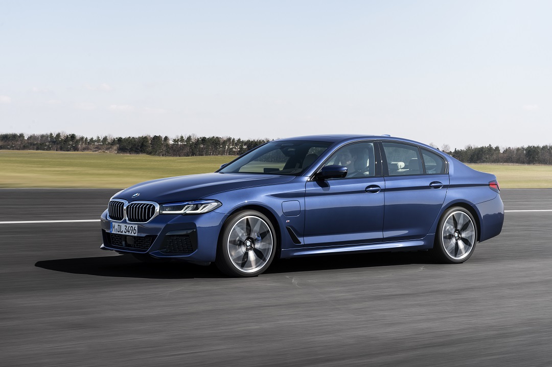 BMW 5 シリーズ セダン | 株式会社ヤナセ