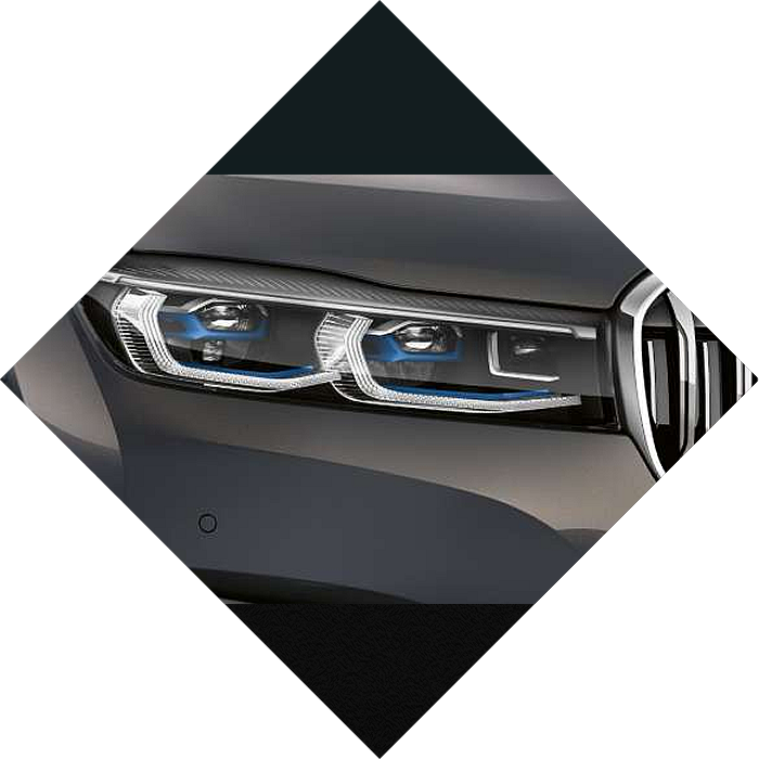 V型12気筒 BMW M Performance ツインパワー・ターボ・エンジン