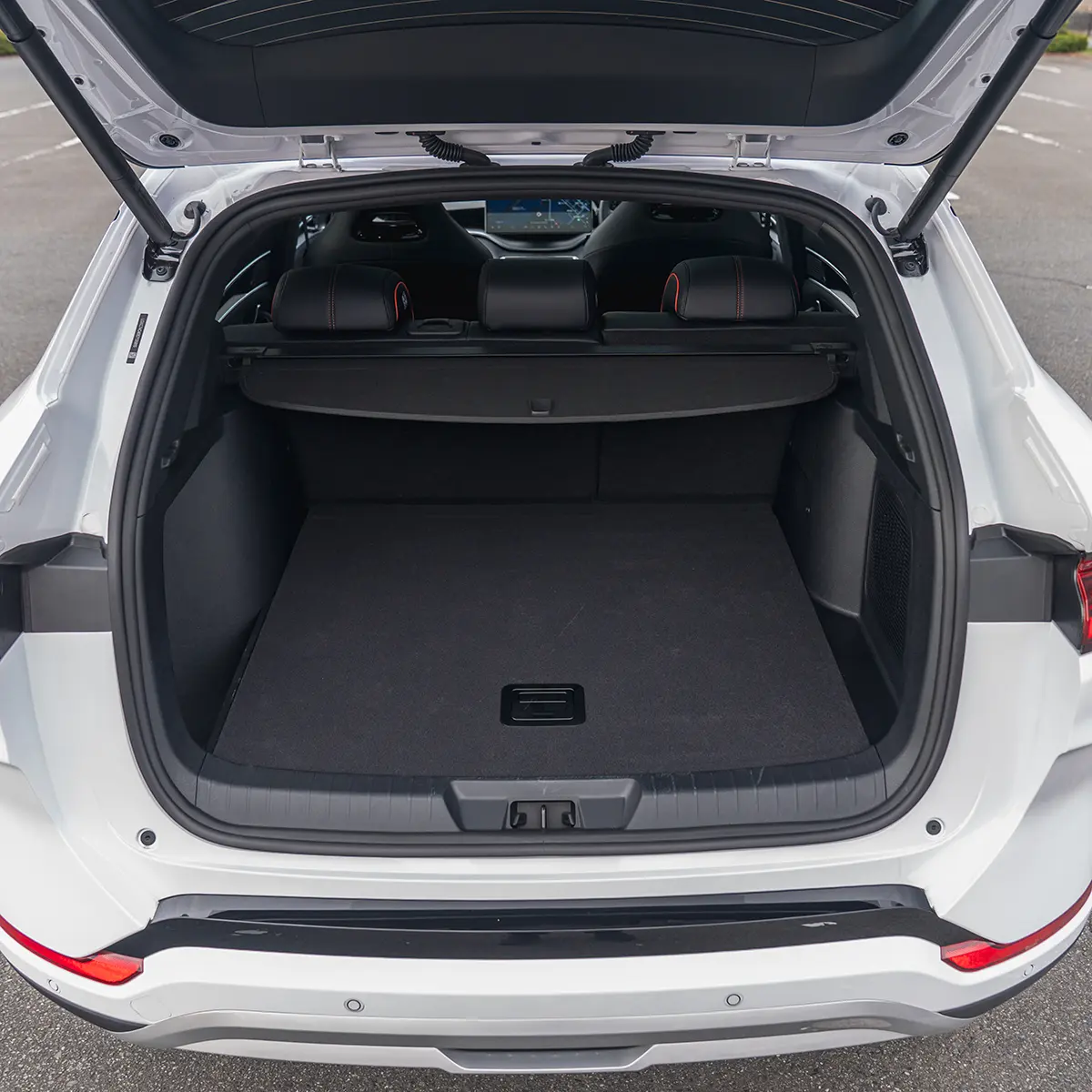 BYD SEALION 6