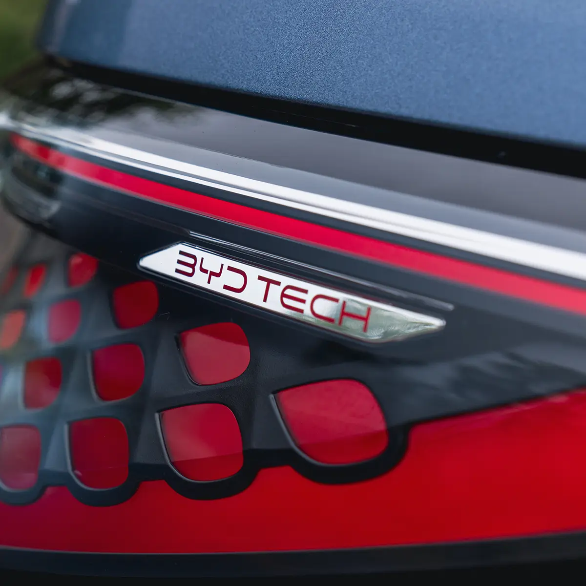 BYD SEALION 7