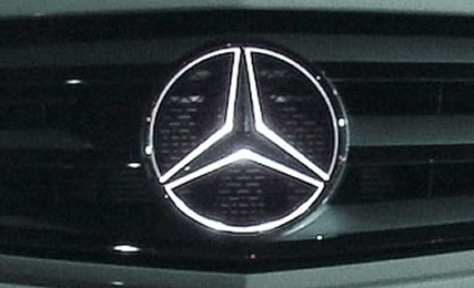 Ledエンブレム For Mercedes アクセサリー一覧 ヤナセ