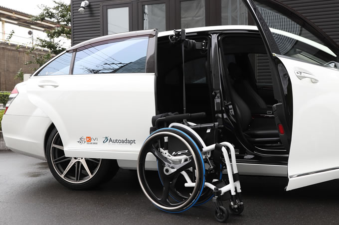 ヤナセの福祉車両 メルセデスベンツ他 外車 輸入車とともに100年 正規ディーラーとして全国展開 ヤナセ