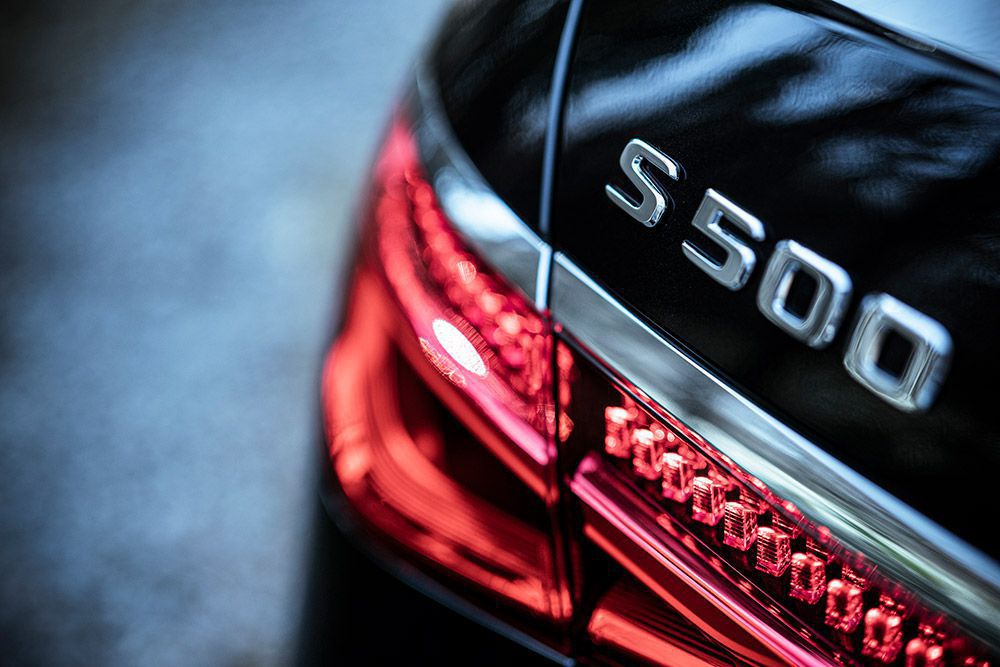 【イメージ】S 500 4MATIC long（「S 500」ロゴ）