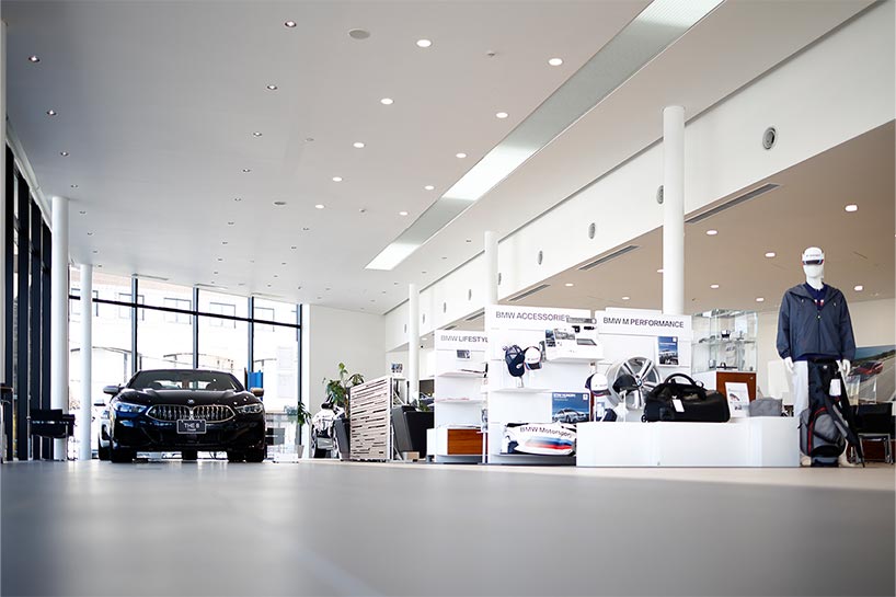 Yanase BMW 四日市支店