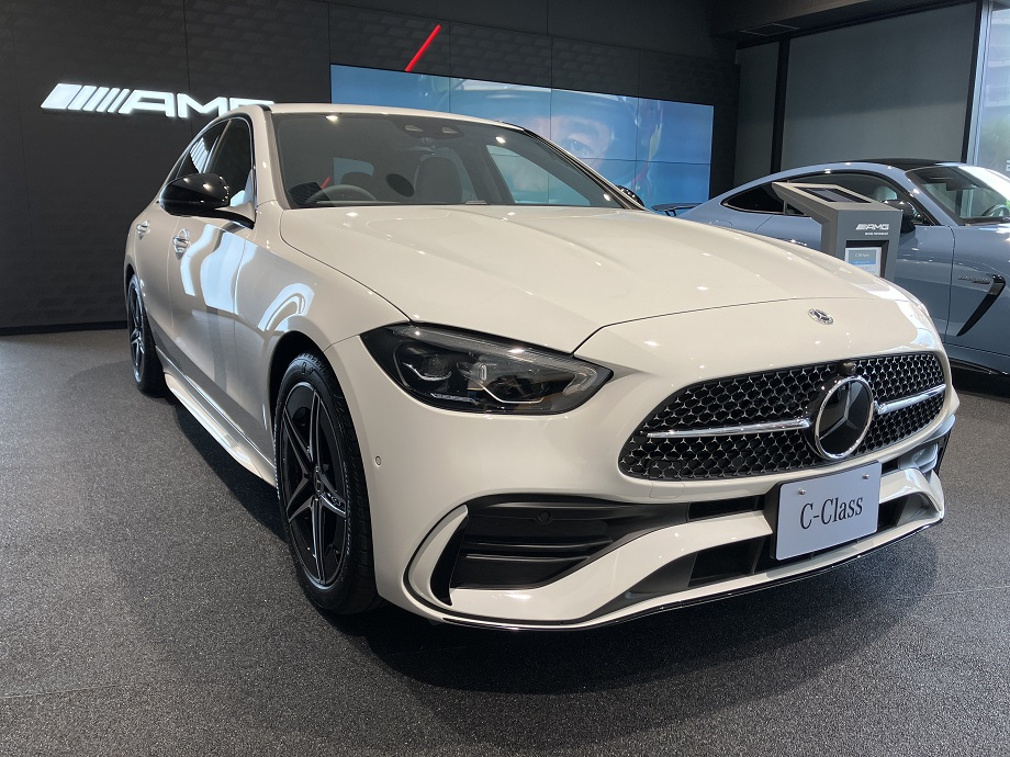メルセデス-ベンツ117エンジンリペア-実施中対応車-126-107他 メルセデス・ベンツ千里 | 株式会社ヤナセ