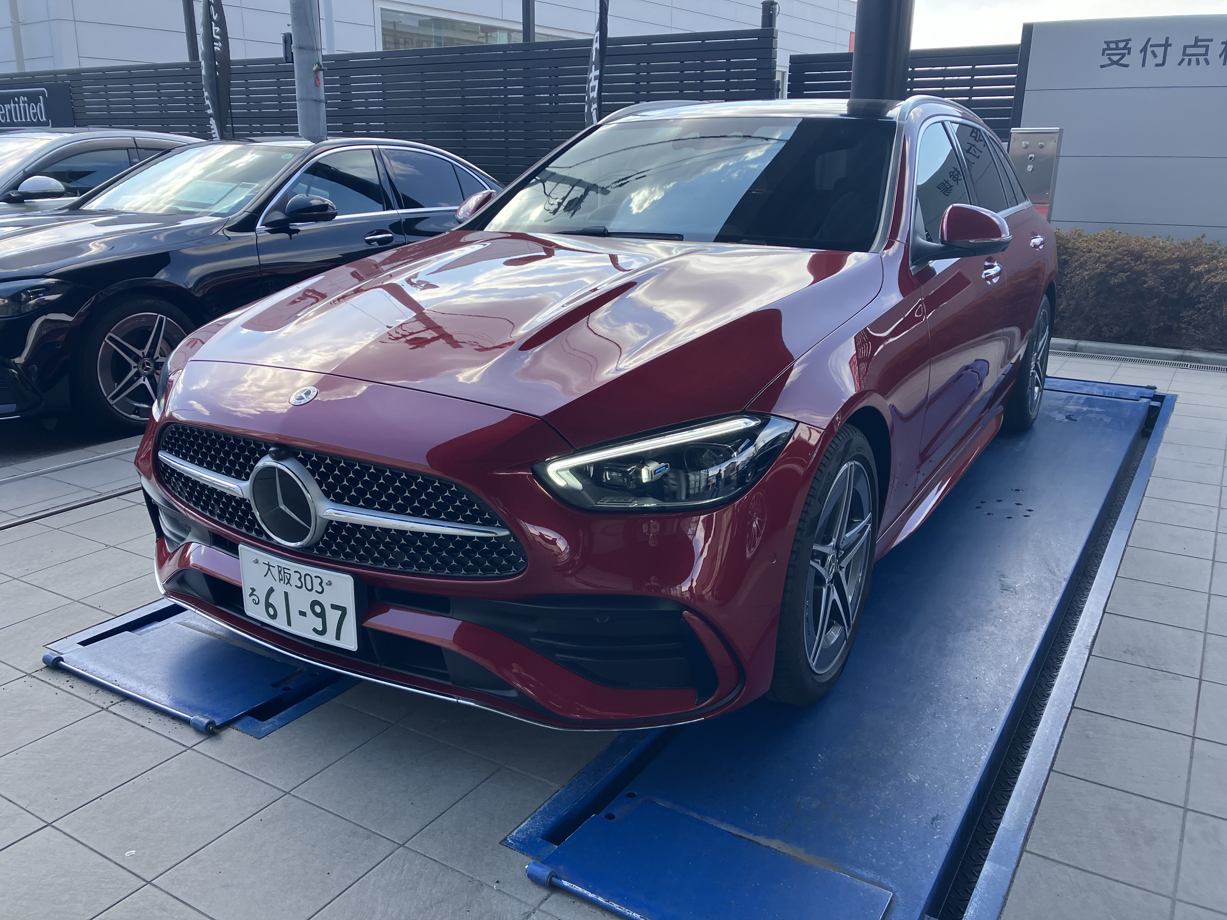 メルセデス・ベンツ枚方 | 株式会社ヤナセ