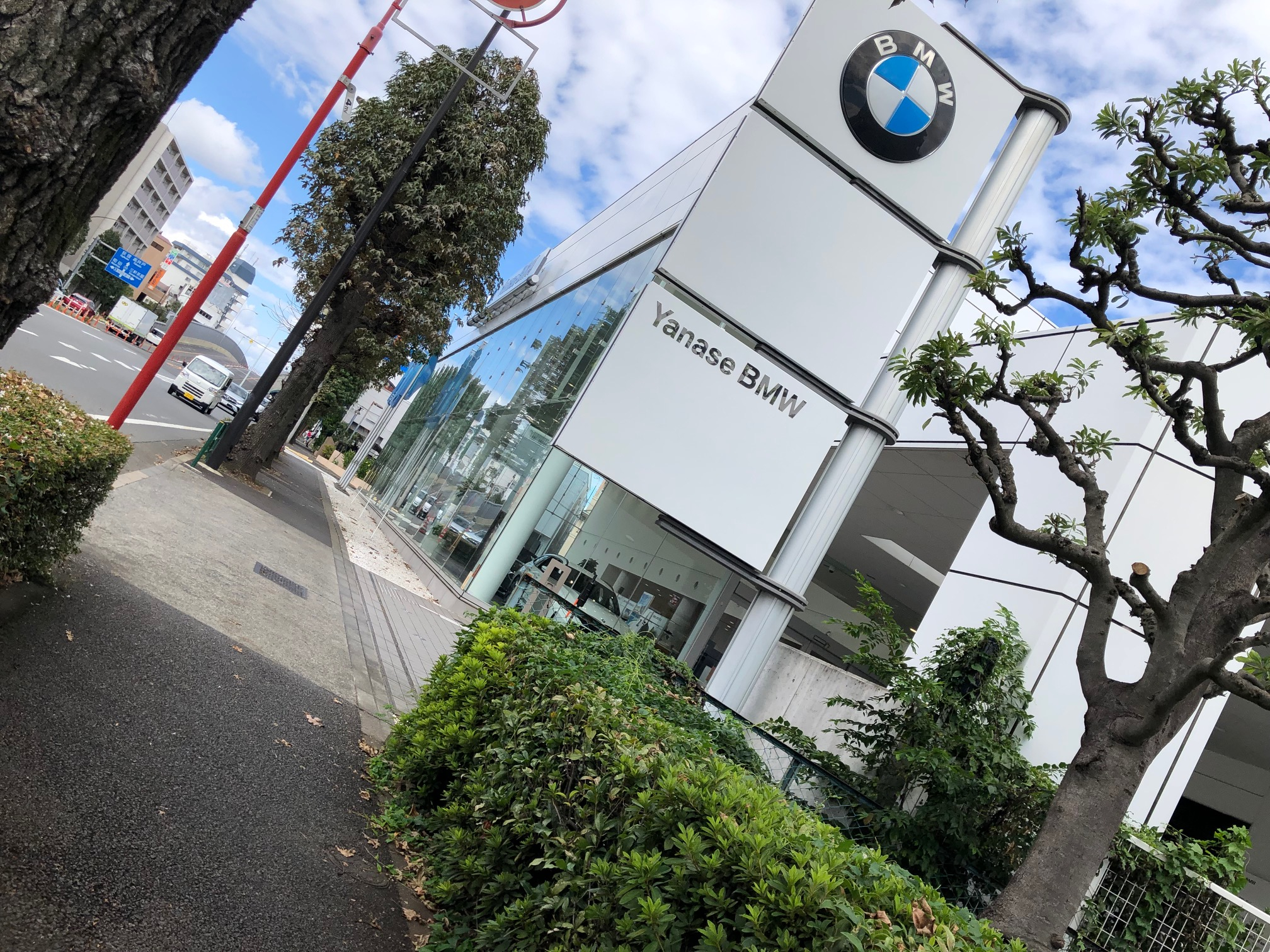 Yanase BMW 世田谷 | 株式会社ヤナセ